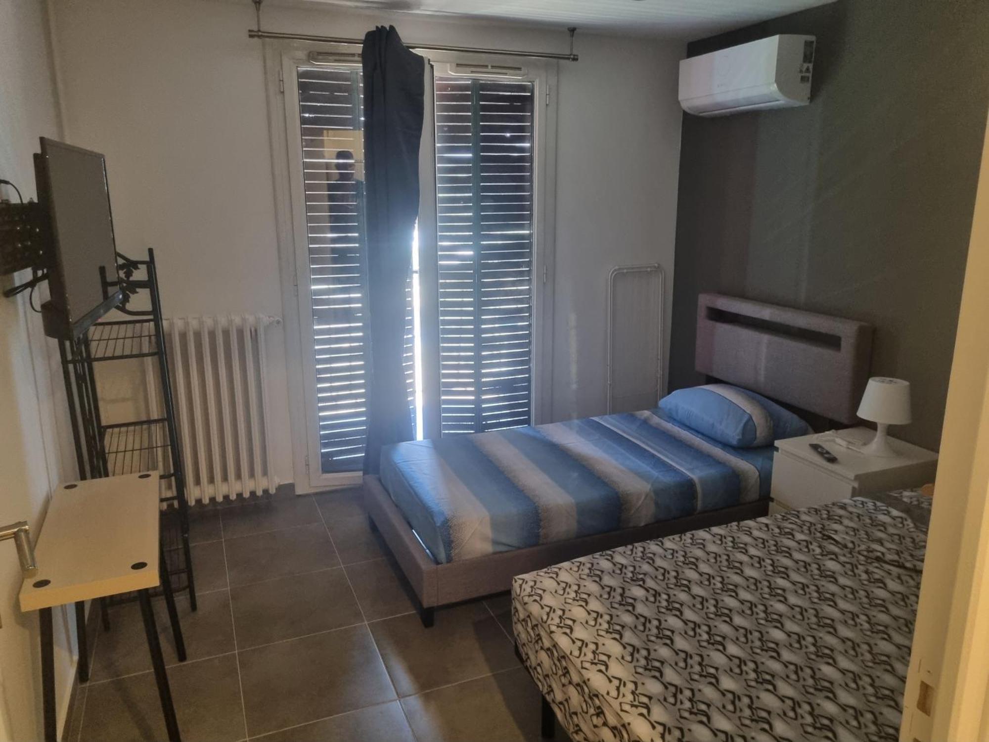 نيس Chambre Privative Renove 2024, Climatisation, Tramway Sur Place , 12 Min Centre, 16 Min Plage, Apercu Lateral Mer, 2 Wc Avec 2 Salle De Bain, Private Room Renovated 2024, Air-Conditioned , Tram On Spot, 2 Toilets And 2 Bathrooms المظهر الخارجي الصورة