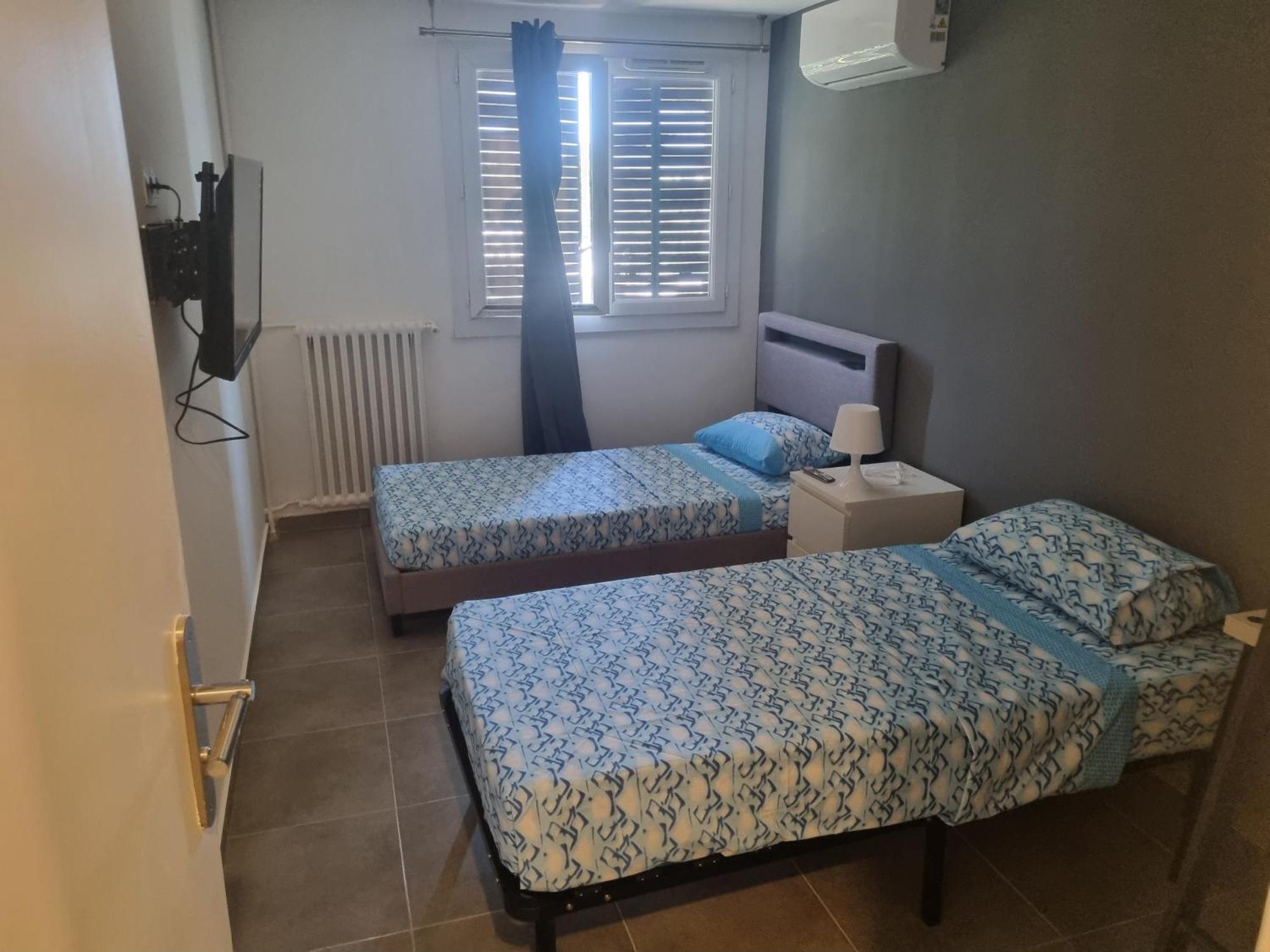 نيس Chambre Privative Renove 2024, Climatisation, Tramway Sur Place , 12 Min Centre, 16 Min Plage, Apercu Lateral Mer, 2 Wc Avec 2 Salle De Bain, Private Room Renovated 2024, Air-Conditioned , Tram On Spot, 2 Toilets And 2 Bathrooms المظهر الخارجي الصورة